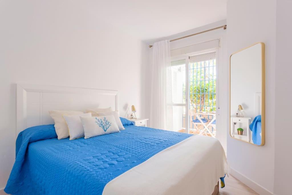 Faro Puerto Estepona Ngoại thất bức ảnh