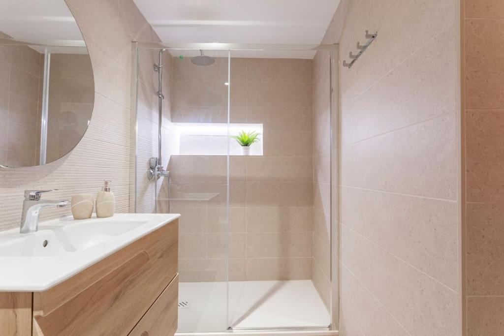 Faro Puerto Estepona Ngoại thất bức ảnh