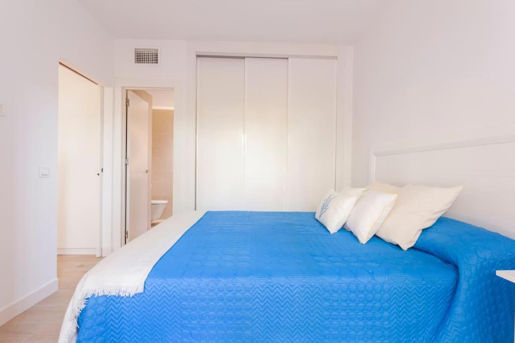 Faro Puerto Estepona Ngoại thất bức ảnh